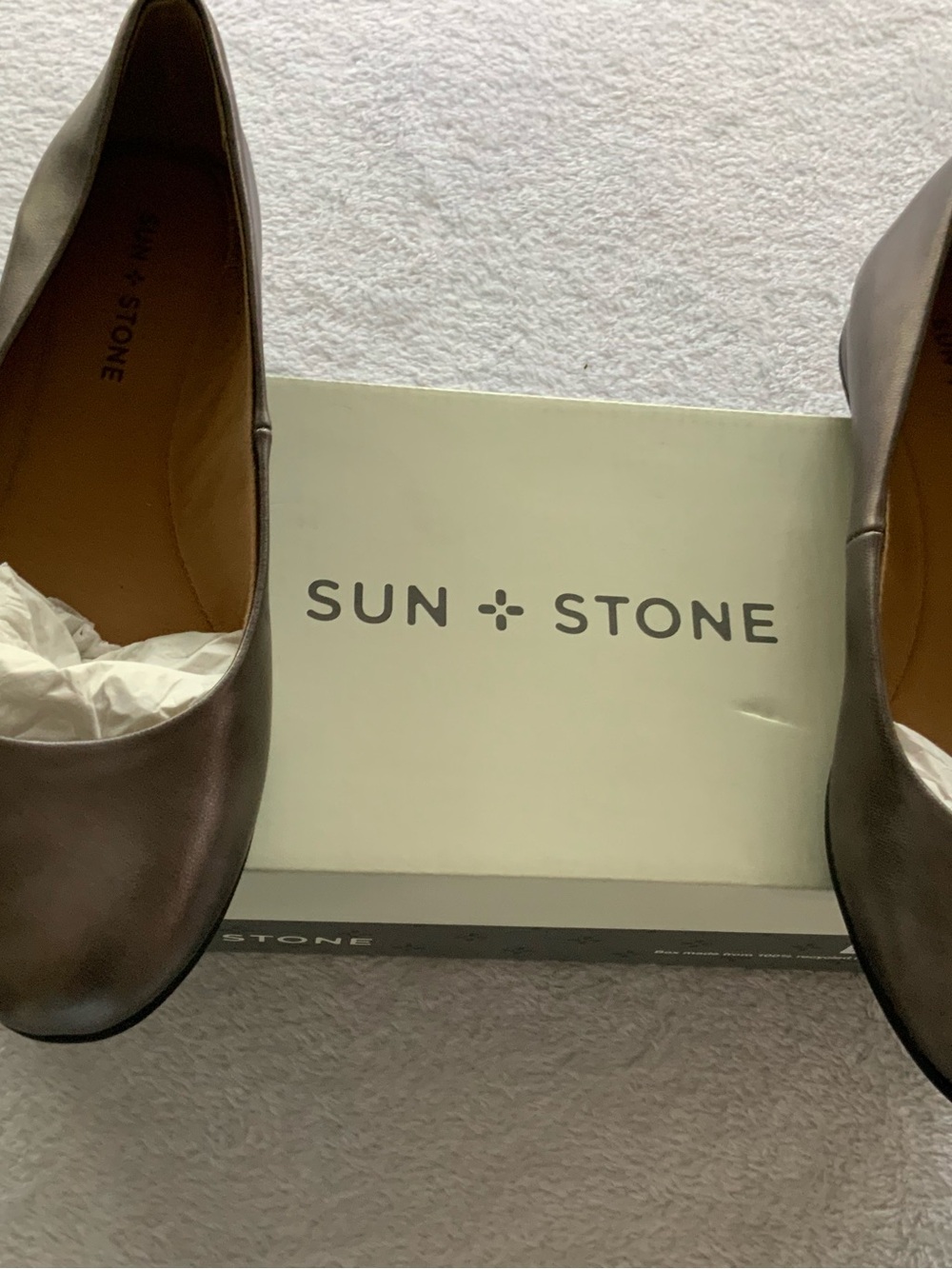 Sun + Stone Women’s Dark pewter Leather Flats size 8m retail $49. SKU 3060